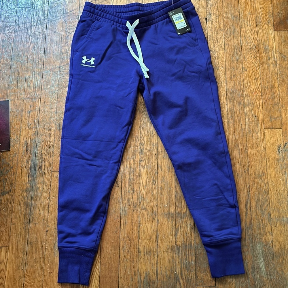 UNDER ARMOUR women’s rival fleece joggers NWT